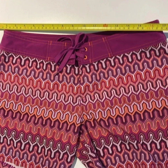 Women’s prAna Makenna Board Short. Size Small. EUC. Purple and orange. - Picture 8 of 10